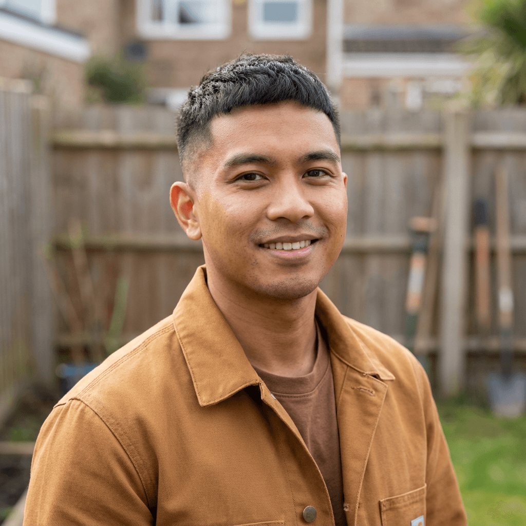 Robert Chen, business professional